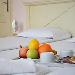 Flores Park Apartment *