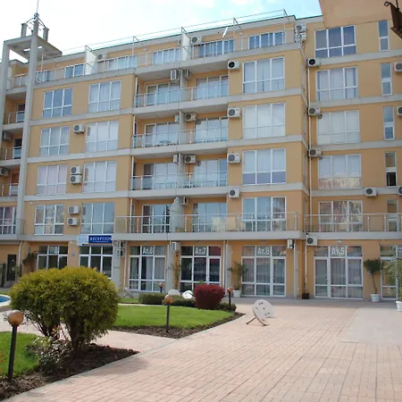 Flores Park Апартхотел