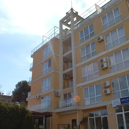 Апартхотел Flores Park Слънчев бряг