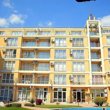 Апартамент Flores Park Слънчев бряг