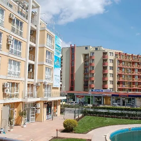Flores Park Apartmán Sluneční pobřeží