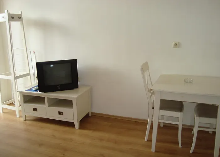 Flores Park Sunny Beach