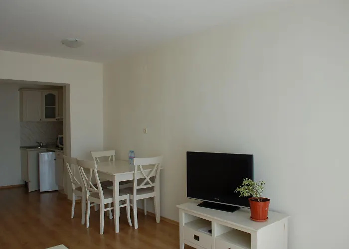 Flores Park * Sunny Beach