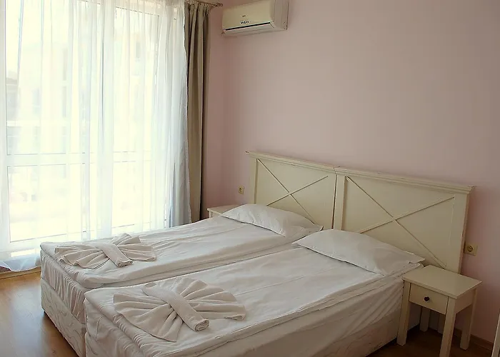 Flores Park Sunny Beach